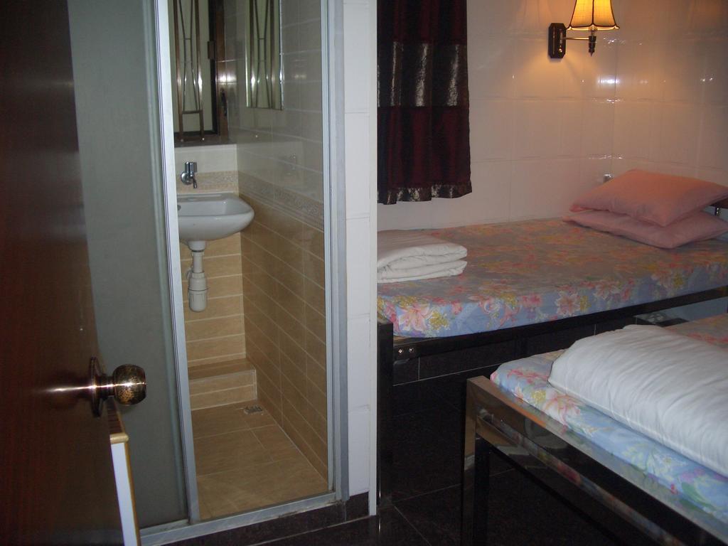 Sun Shine Guest House Хонконг Екстериор снимка