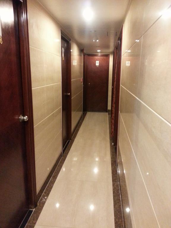 Sun Shine Guest House Хонконг Екстериор снимка